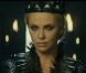 Le face-à-face entre Kristen Stewart et Charlize Theron dans  Blanche-Neige et le chasseur  de Rupert Sanders. En salles le 13 juin.