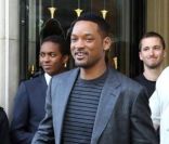  Will Smith quitte l'hôtel Georges V à Paris le 12 mai 2012 
