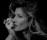Gisele Bündchen, déjà au top cet été, prépare l\'automne prochain avec David Yurman, dont elle sera l\'égérie.