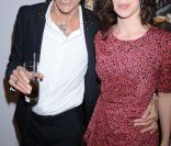 Ronnie Wood, depuis son divorce avec Jo, enchaîne les jeunes conquêtes : après Ekaterina Ivanova (2008-2009), Ana Araujo (2010-2011) et Nicola Sargent (2011), il s\'affiche au printemps 2012 avec Sally Humphreys.