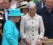 Elizabeth II et ses invités royaux conquis par le défilé militaire à Windsor