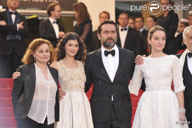 Catherine Arditi, Audrey Tautou, Gilles Lellouche et Anaïs Demoustier lors de la montée des marches pour la cérémonie de clôture du Festival de Cannes le 27 mai 2012