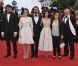 L'équipe du film Thérèse Desqueyroux du regretté Claude Miller (film de clôture) lors de la montée des marches pour la cérémonie de clôture du Festival de Cannes le 27 mai 2012