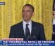 Barack Obama a décoré ses héros : le président des Etats-Unis remettait dans l'après-midi du 29 mai 2012 la Médaille présidentielle de la liberté à des personnalités majeures, dont Bob Dylan, dans la salle Est de la Maison Blanche.