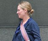 L\'actrice Uma Thurman dans les rues de New York, le 30 mai 2012.