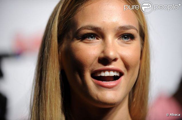 Bar Refaeli à la soirée MAXIM Hot 100 à New York le 24 mai 2012