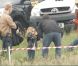 Angelina Jolie sur le tournage de  Maleficent  en Angleterre le 27 juin 2012 : ses jeunes enfants, Knox et Vivienne, observent le plateau de tournage