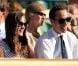  Pippa et son frère James ont pu profiter d'un rare rayon de soleil sur le All England Lawn Tennis Club. 
 Pippa Middleton au 4e jour de Wimbledon, le 28 juin 2012. Accompagnée par son frère James, la soeur de la duchesse de Cambridge a pu observer depuis la loge royale les victoires de Serena Williams et Andy Murray. 
