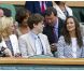  Pippa Middleton était installée à côté de la comédienne Felicity Kendal et son fils Jake Rudman. 
 Pippa Middleton a fait son apparition dans une tenue Orla Kiely au 4e jour de Wimbledon, le 28 juin 2012. Accompagnée par son frère James, la soeur de la duchesse de Cambridge a pu observer depuis la loge royale les victoires de Serena Williams et Andy Murray. 