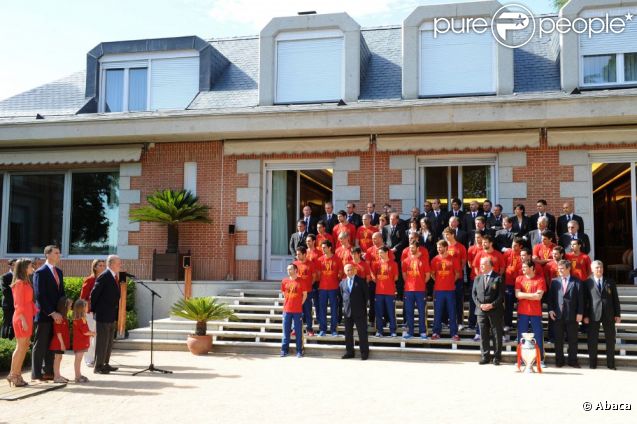 Partido de futbol de la fase final de la “UEFA EURO 2012” - Página 10 887519-champions-d-europe-les-joueurs-de-637x0-1