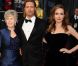 Angelina Jolie et Brad Pitt entourés de ses parents Jane et William, lors des Oscars en février 2012.