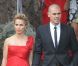 Victor Valdès et sa compagne lors du mariage d'Andrés Iniesta et Anna Ortiz le 8 juillet 2012 au château Castillo de Tamarit en Tarragone