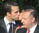 Cesc Fabregas et sa compagne Daniella Semaan lors du mariage d'Andrès Iniesta et Anna Ortiz le 8 juillet 2012 au château Castillo de Tamarit en Tarragone