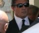 Sylvester Stallone, lunettes noires sur le nez, aux obsèques de son fils Sage Stallone, mort à l'âge de 36 ans, le samedi 21 juillet 2012 à Brentwood.
