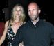 Rosie Huntington-Whiteley et Jason Statham s'offrent une soirée en amoureux dans le quartier de Mayfair. Londres, le 24 juillet 2012.