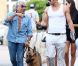En vacances à Saint-Tropez, Kellan Lutz rencontre Roberto Cavalli. Le 27 juillet 2012.