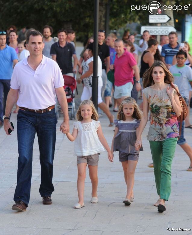 VACACIONES DE VERANO 2012 - Página 17 911246-letizia-et-felipe-d-espagne-sont-637x0-1