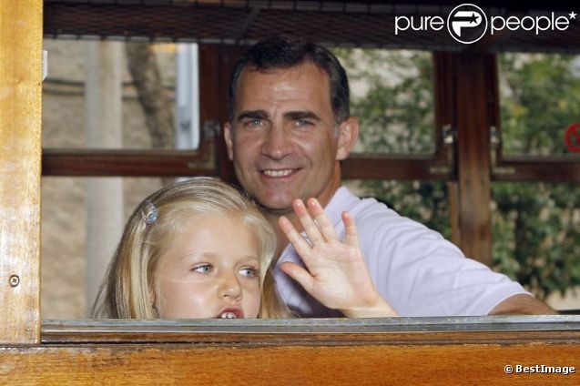 VACACIONES DE VERANO 2012 - Página 18 911279-letizia-et-felipe-d-espagne-sont-637x0-1