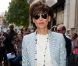 Inès de la Fressange, ultra stylée pour le défilé haute couture de Jean Paul Gaultier. Paris, le 4 juillet 2012.