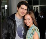 Brandon Routh (Superman) et Courtney Ford (True Blood) parents d'un petit garçon