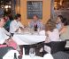 Rafael Nadal était, avec sa compagne Xisca Perello, l'invité du roi Juan Carlos Ier d'Espagne le 10 août 2012 au restaurant Flanigan, à Majorque.