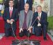 Neil Diamond, 71 ans, inaugurait le 10 août 2012 son étoile sur le Hollywood Walk of Fame, au 1750 Vine Street, devant les locaux de Capitol Records.