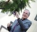 Neil Diamond, 71 ans, inaugurait le 10 août 2012 son étoile sur le Hollywood Walk of Fame, au 1750 Vine Street, devant les locaux de Capitol Records.