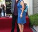 Le chanteur américain Neil Diamond, 71 ans, inaugurait le 10 août 2012 en présence de son épouse Katie McNeil, 42 ans, son étoile sur le Hollywood Walk of Fame, au 1750 Vine Street, devant les locaux de Capitol Records.