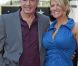 Le chanteur américain Neil Diamond, 71 ans, inaugurait le 10 août 2012 en présence de son épouse Katie McNeil, 42 ans, son étoile sur le Hollywood Walk of Fame, au 1750 Vine Street, devant les locaux de Capitol Records.