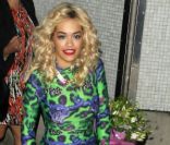Rita Ora dans les rues de Londres le 16 août 2012