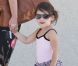 Sarah Michelle Gellar, enceinte, récupère sa ravissante ballerine Charlotte à la sortie de son cours de danse. Studio City, le 18 août 2012.