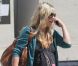 Sarah Michelle Gellar, enceinte, récupère sa ravissante ballerine Charlotte à la sortie de son cours de danse. Studio City, le 18 août 2012.