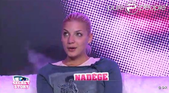 Nadège en larmes dans la quotidienne de Secret Story 6 le mardi 21 août 2012 sur TF1