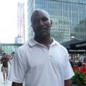 Evander Holyfield ruiné : Une vente aux enchères intime pour dernier round