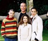 Jean-Claude Van Damme et sa femme Gladys avec leurs enfants en 2003 Khristopher et Bianca