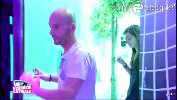Kevin et Caroline dans la quotidienne de Secret Story 6 le mercredi 5 septembre 2012 sur TF1