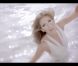 Céline Dion dans le clip de  Parler à mon père 