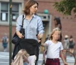 Sofia Copopla et ses filles Romy, 2 ans, et Cosima, 5 ans et demi, à New York le 7 septembre 2012