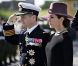 Le prince Frederik au garde à vous et la princesse Mary stoïque : le couple princier présidait le 5 septembre 2012 le Jour du drapeau danois, le Dannebrog, avec dépôt de gerbe, cérémonie commémorative et parade militaire.