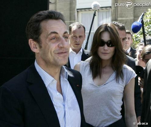 Carla et Nicolas Sarkozy à la fête de la Musique de l'Elysée le 21/06/08