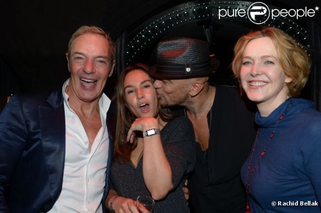 Tony Gomez, Vanessa Demouy, Pascal Obispo et Agnès Soral à la fête célébrant la générale du  Jeu de la Vérité , Chez Castel à Paris, le 25 septembre 2012.
