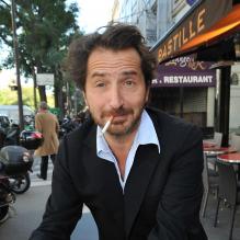 Edouard Baer à l'avant-première du film <em>Astérix et Obélix : Au service de sa Majesté</em> à Paris, le 30 septembre 2012.