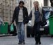 Adriana Karembeu et son compagnon André Ohanian en amoureux dans les rues de Paris le 24 septembre 2012.