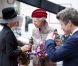 La princesse Benedikte sur les marches du Parlement. La famille royale de Danemark s'est rassemblée mardi 2 octobre 2012 à Christiansborg pour la réouverture officielle du Parlement, lancement de l'année politique. La reine Margrethe II était entourée du prince Henrik, du prince Frederik avec la princesse Mary, du prince Joachim avec la princesse Marie, et de la princesse Benedikte.
