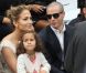 Jennifer Lopez et sa fille Emme sur le front row du défilé Chanel le 2 octobre 2012