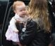 Jessica Alba à New York avec sa fille Haven le 4 octobre 2012