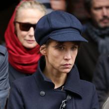 Sophie Marceau lors des funérailles du réalisateur Claude Pinoteau à Paris le 11 octobre 2012