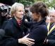 La femme de Claude Pinoteau, Birte et Sophie Marceau, Constantin Costa Gavras lors des funérailles du réalisateur Claude Pinoteau à Paris le 11 octobre 2012