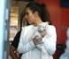 Kim Kardashian emmène son chat Mercy au Orange Grooming pour une petite séance beauté. Miami, le 15 octobre 2012.