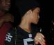 Rihanna, en maillot de foot, jogging et baskets, quitte un studio d'enregistrement à Los Angeles. Le 17 octobre 2012.